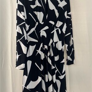 Donna Morgan Elegant Black and White Abstract Dress